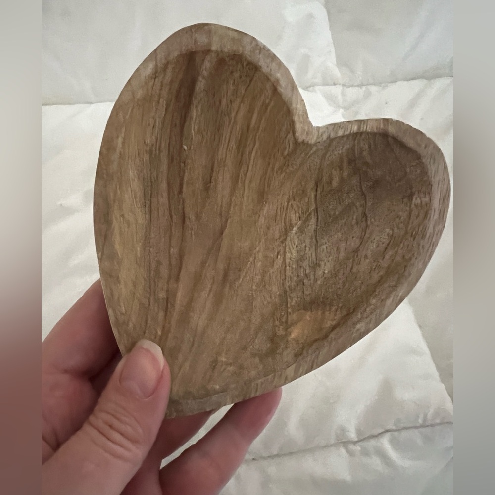 NWOT handmade wooden Trades of Hope Heart Shaped Dish